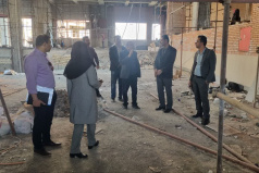 بازدید رئیس دانشکده معماری و هنر به همراه مدیر دفتر فنی و جمعی از کارشناسان از روند اجرایی پروژه پژوهشکده فرش به مناسبت روز مهندس